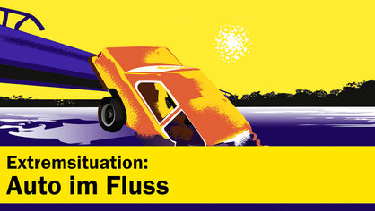 Extremsituation Auto im Fluss Extremsituation Auto im Fluss