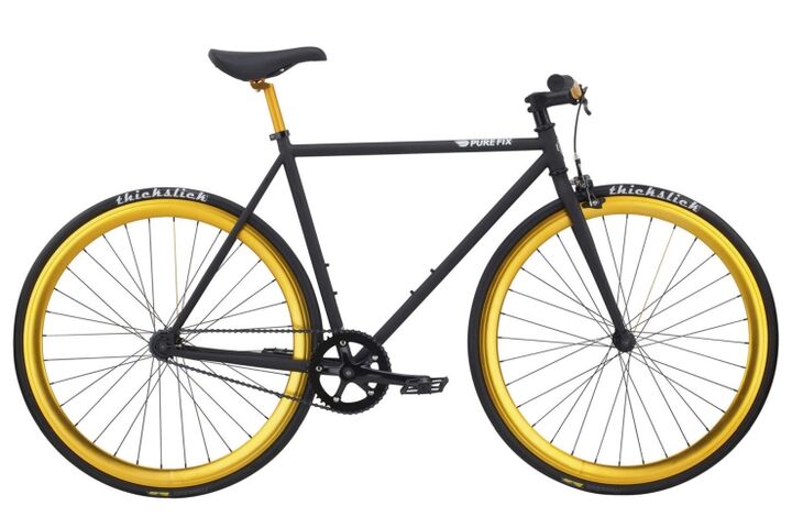 Fixie Fahrrad - Pure Fix Cycles India isoliert auf weißem Hintergrund.