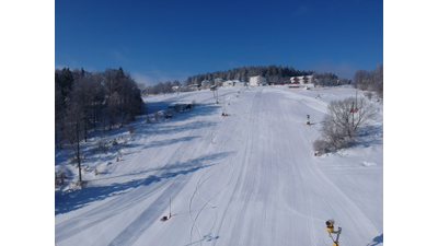 Sujet  Skilifte Kirschlag