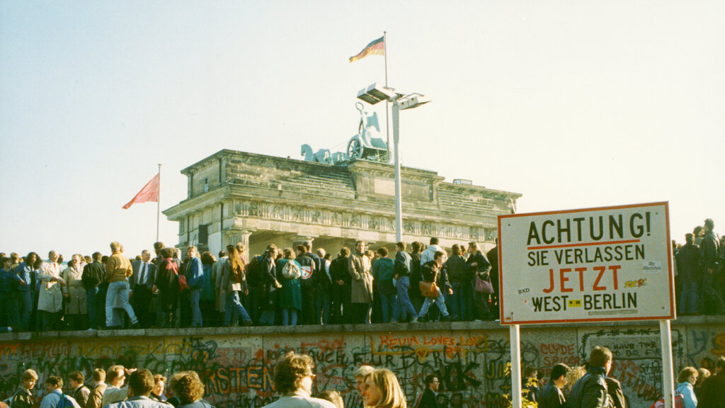 brandenburgertor1989_c_Landesarchiv Berlin_CMS.jpg Landesarchiv Berlin