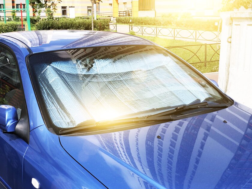 Auto in der Sonne geparkt? Dieses Schattennetz hält die Hitze draußen